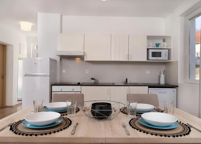 Kenese-voelgye 3* Balatonkenese